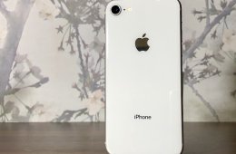 Eladó iPhone SE (2020) 128 GB White szép állapotú - 12 HÓ GARANCIA - 4488