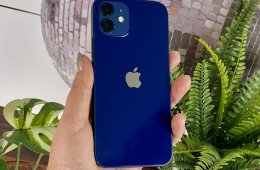 Eladó iPhone 12 64 GB Blue szép állapotú - 12 HÓ GARANCIA - 7795