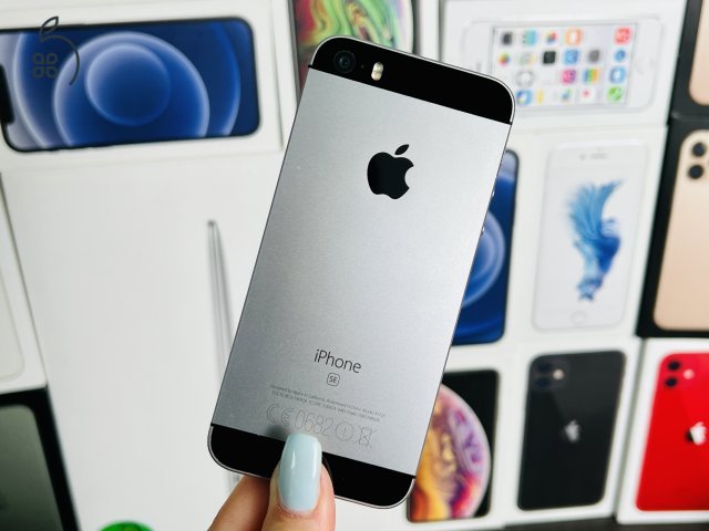 Eladó iPhone SE (2016) 16 GB Silver szép állapotú - 12 HÓ GARANCIA - 031