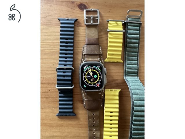 Apple Watch Utlra Extra Bőrszíjjal