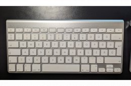Magyar kiosztású Apple Magic Keyboard