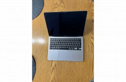 MacBook Air 13” M1 2020 256 GB - 2022-es vásárlás, hibátlan állapot