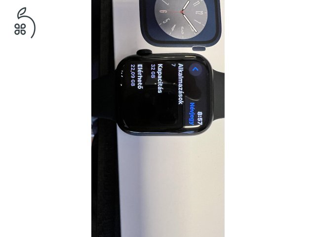 Apple Watch, S8, 45 mm-es, fekete, eSIM-es