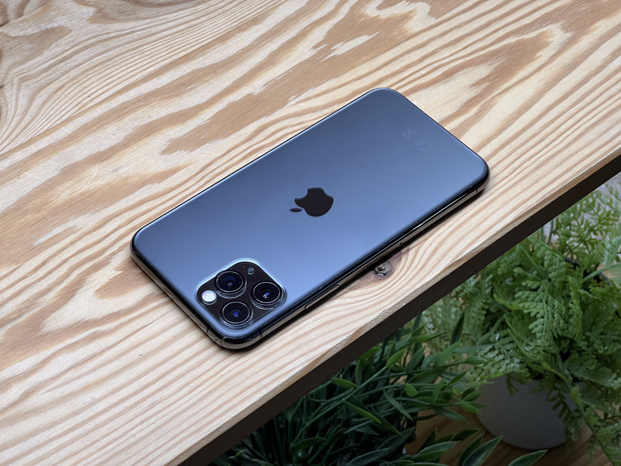 iPhone 11 Pro Space Gray 64GB Garanciával Hibátlan működés