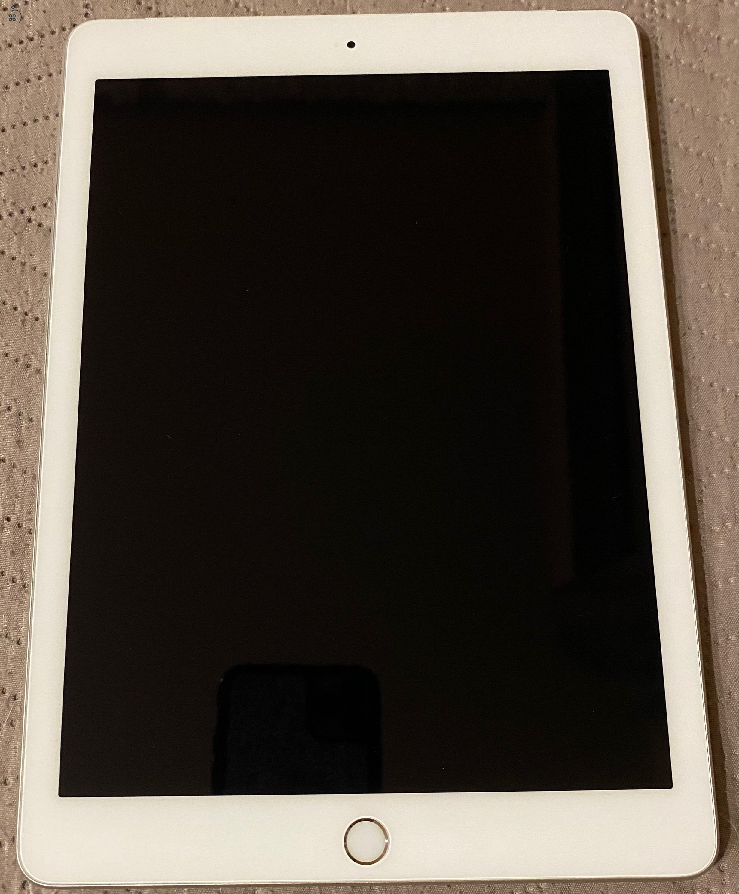 iPad 5. generáció 32 gb ezüst Wi-Fi+Cellular