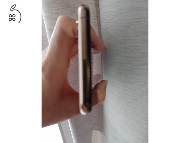  iPhone Xs Max 64 GB arany, sérülés és karcmentes, gyári független, boltban vásárolt