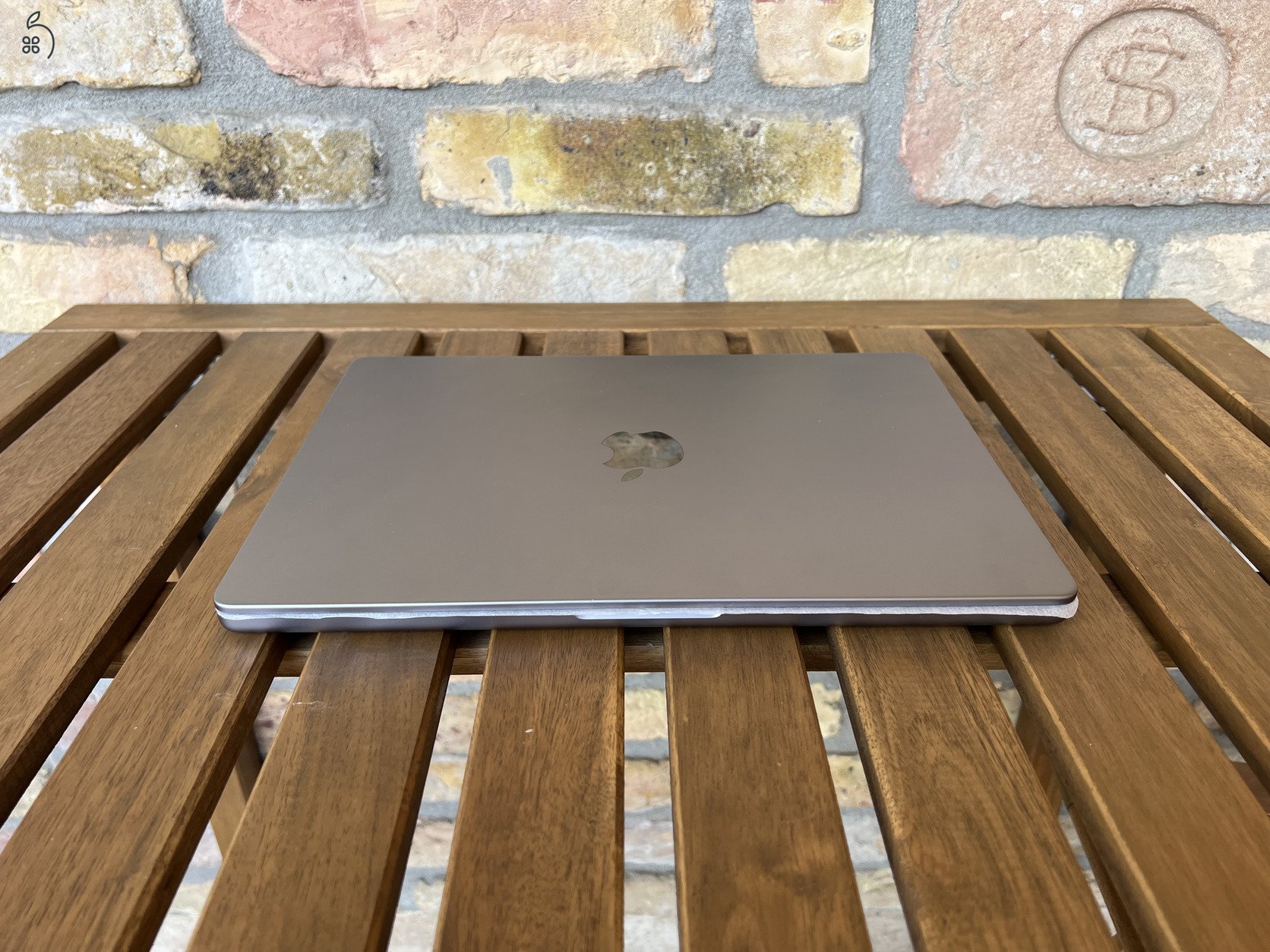 MINT az ÚJ - MacBook Pro Retina 14