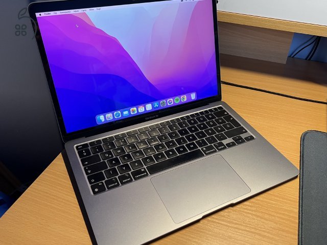 Eladó Apple Macbook Air M1- 13