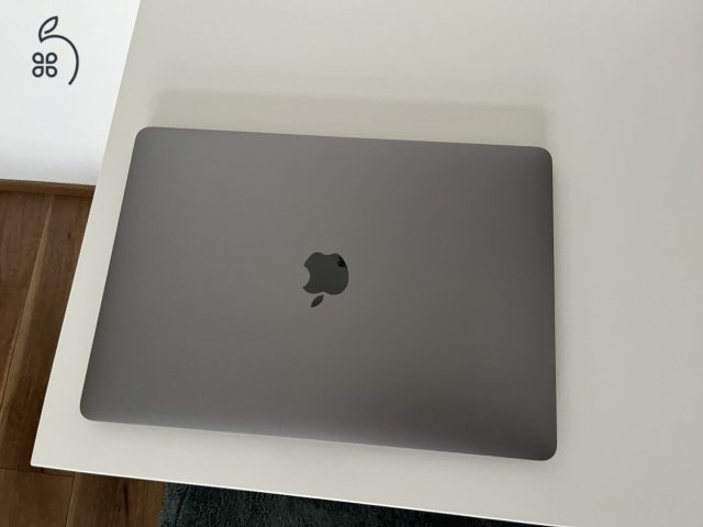 Macbook Pro M2