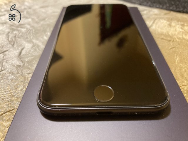iPhone 8 Space/Grey 64 GB karcmentes