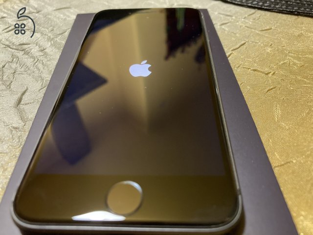 iPhone 8 Space/Grey 64 GB karcmentes