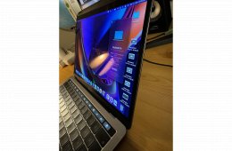 Újszerű Macbook Pro Retina 13