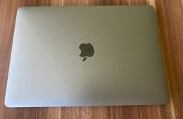 Apple MacBook Pro (13 hüvelykes, 2016) laptop –