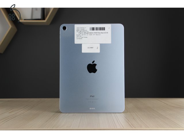 Használt iPad Air 4 64GB WiFi kék US-4587