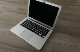 Kiváló állapotú MacBook Air 13