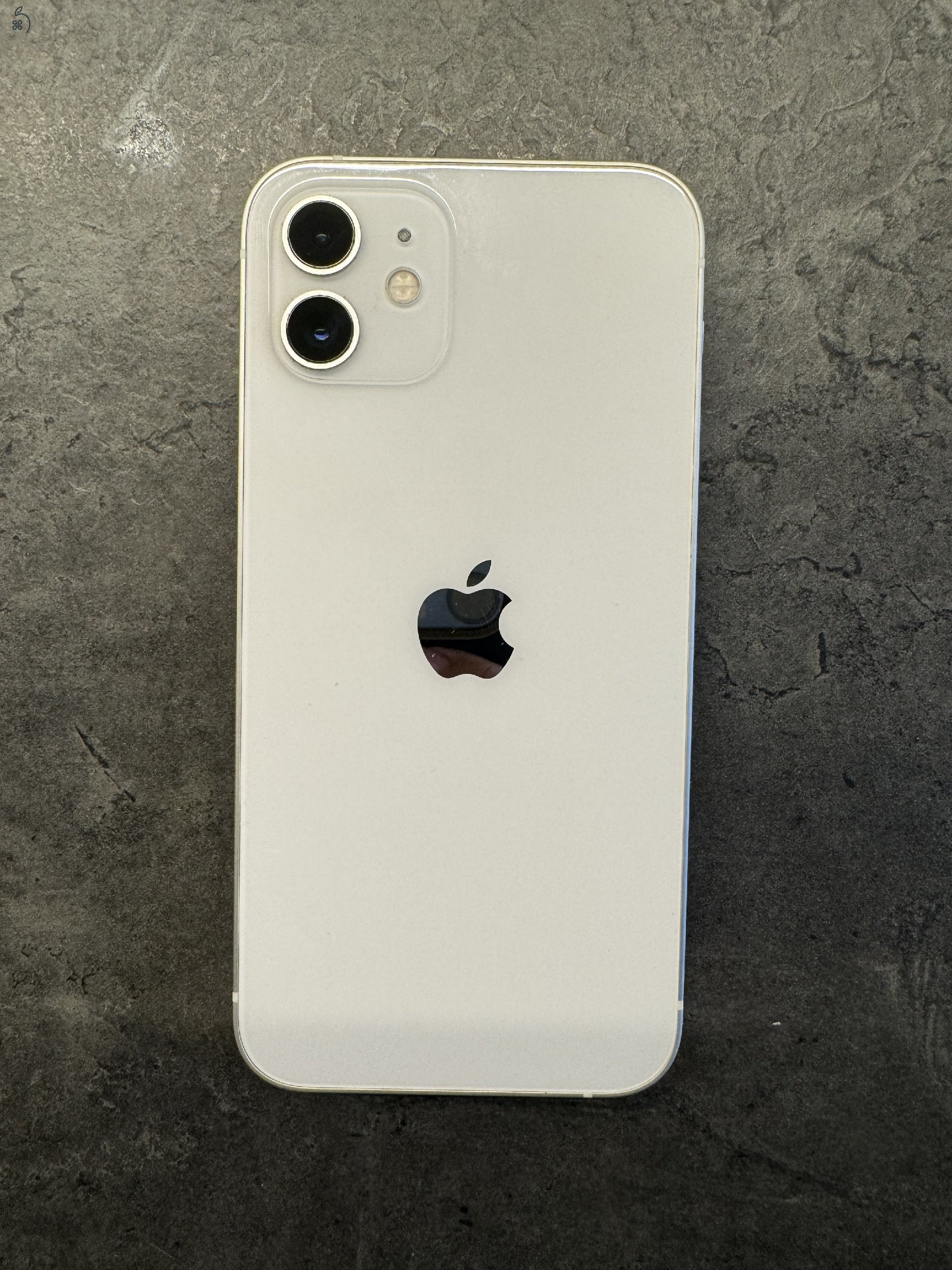 iPhone 12 64 GB, fehér, független, hibátlan 