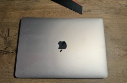 Apple MacBook Pro 13 M1 8GB RAM 256GB (2020)