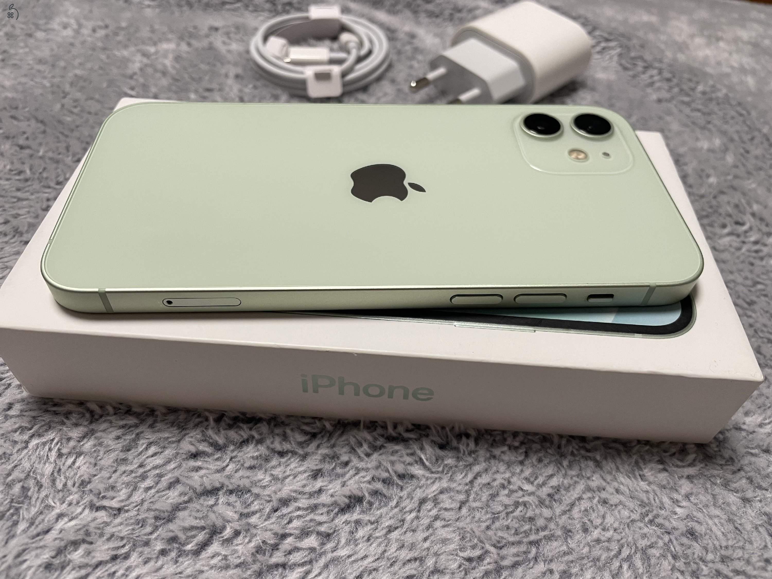 iPhone 12 64GB zöld, kártyafüggetlen, hibátlan állapotban