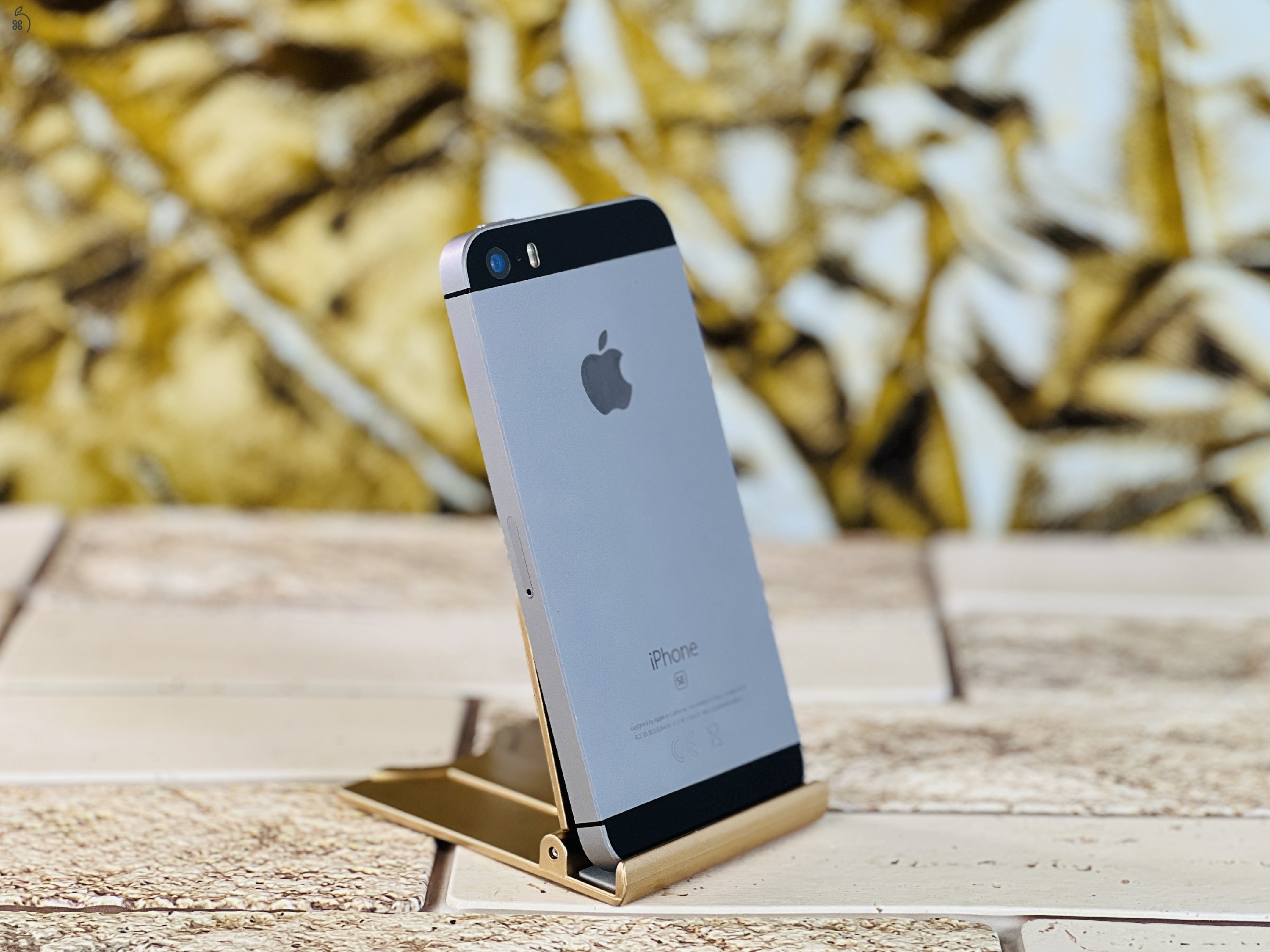 Eladó iPhone SE (2016) 64 GB Space Gray 100% aksi szép állapotú - 12 HÓ GARANCIA - L4428