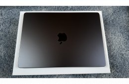 Macbook Pro 14 M3 Pro 18GB 512GB SSD ÉJFEKETE, magyar billentyűzet, 1 hónapja vásárolt, 3év Garancia