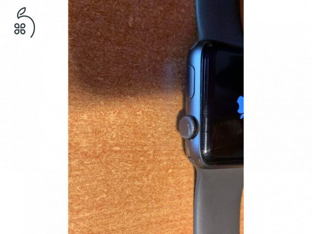 Iphone 11 64GB Garancias+Ajandék Apple Watch 3