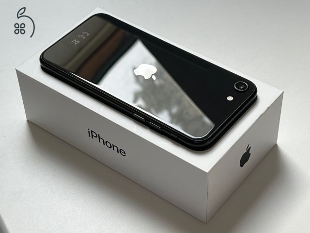 karcmentes iPhone SE2 (2020) - 64GB - akksi 78% - független - gyári doboz, kábel, adapter
