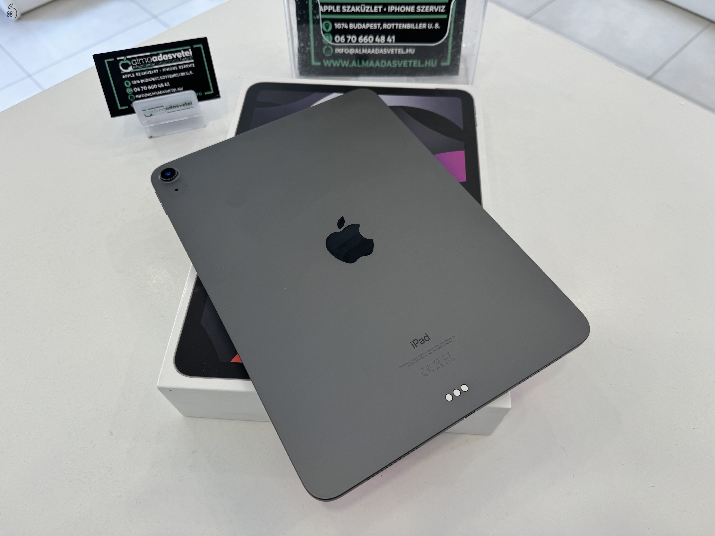 iPad Air 4 64GB Wifi Fekete/1 hónap gar./Akku 85%/p3324/