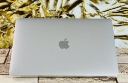 Eladó Apple Macbook Air 256 GB Silver 2020 13 M1 8 GB SSD - S1460