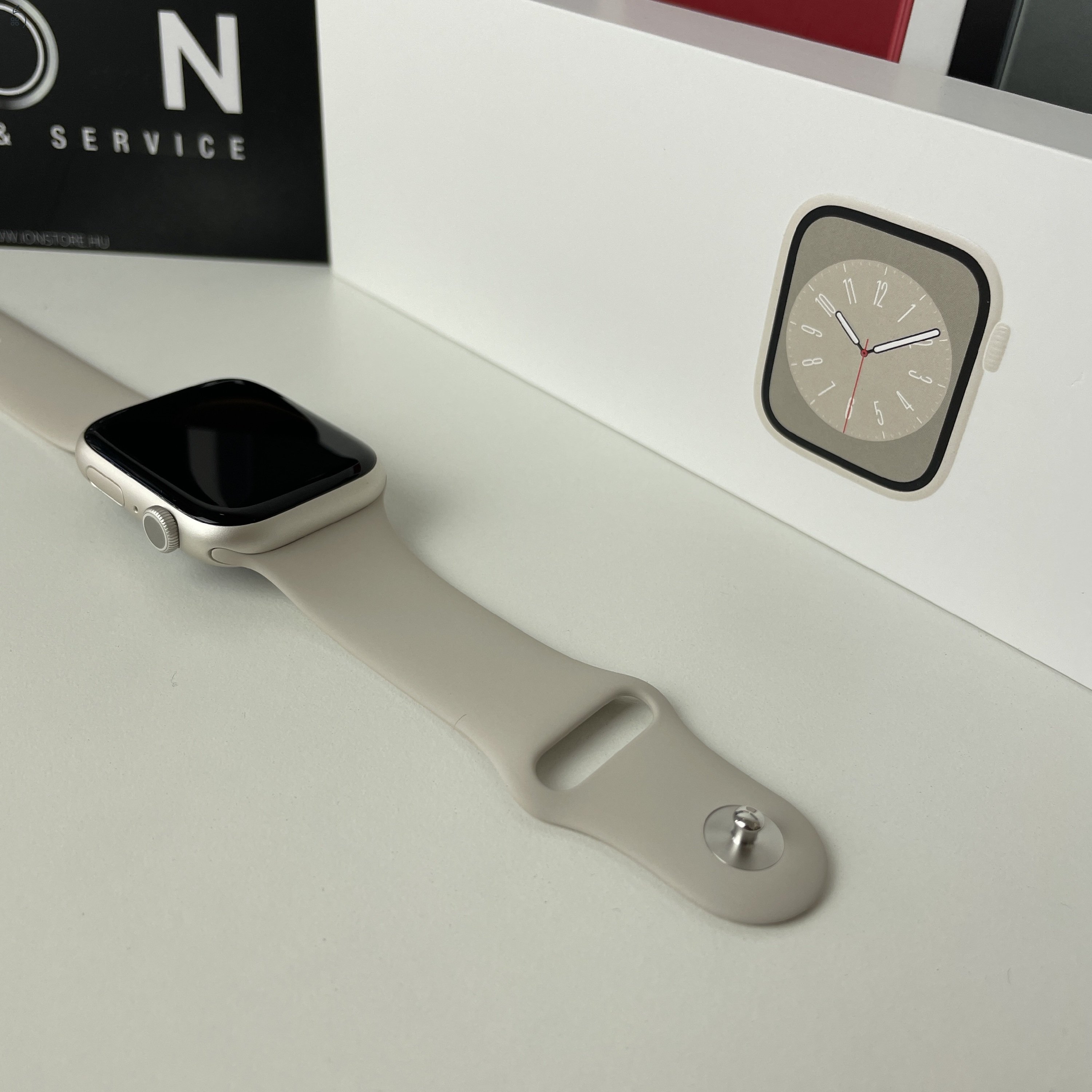 Újszerű Apple Watch Series 8 45mm Starlight Sport Band - Dobozzal, 1év iON Store garanciával!