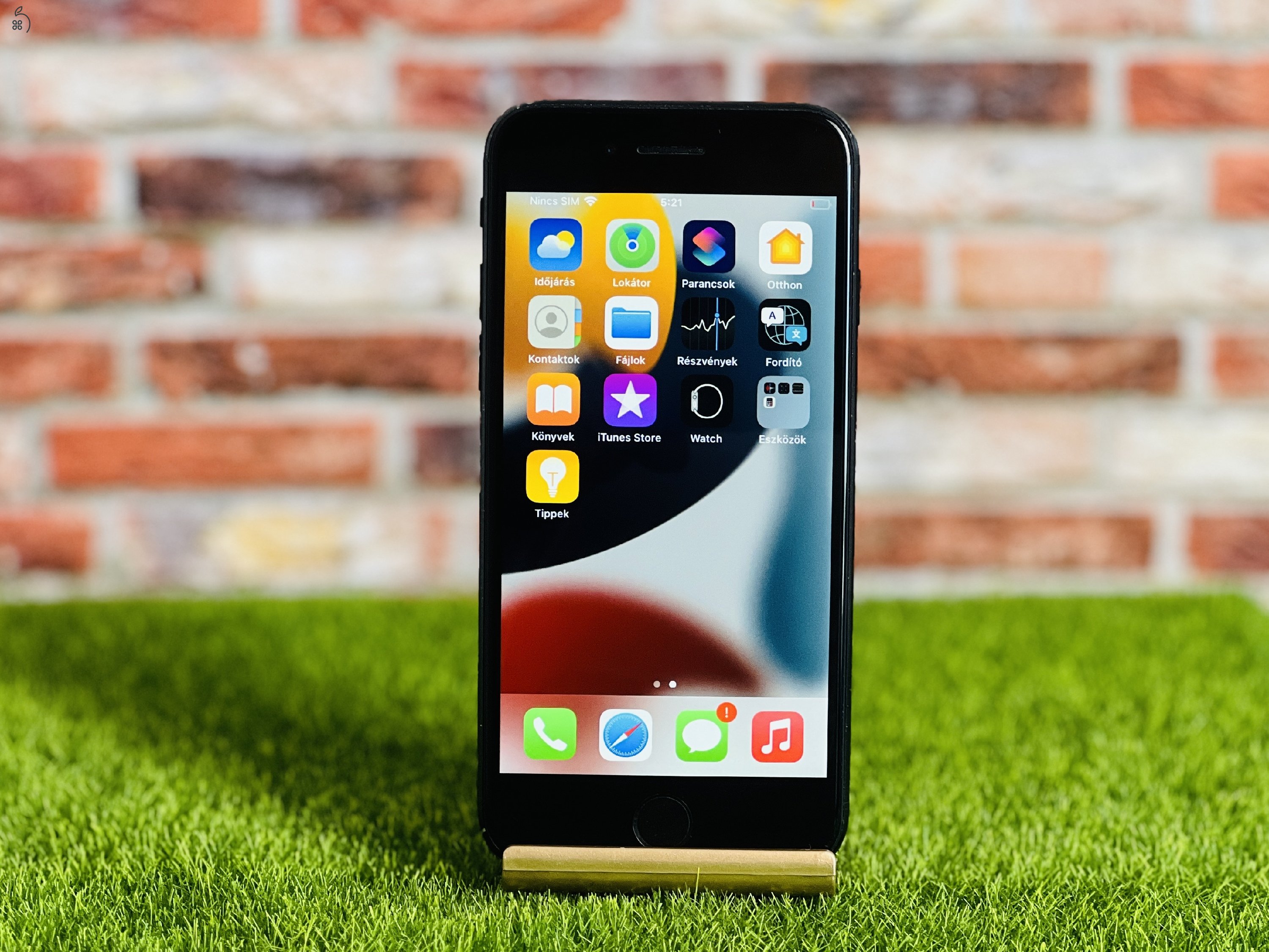 Eladó iPhone SE (2020) 64 GB Black szép állapotú - 12 HÓ GARANCIA - Z102