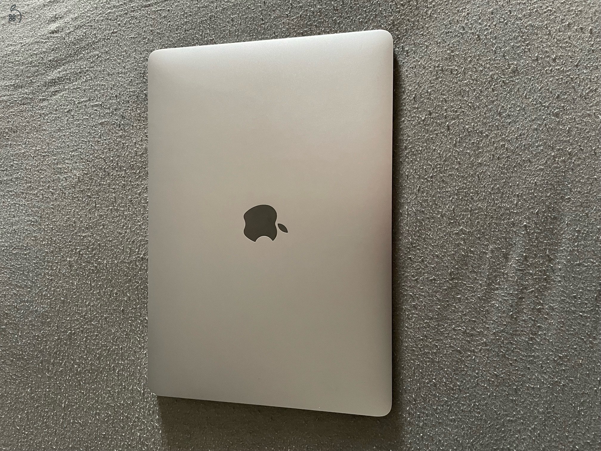  Apple MacBook Air 13