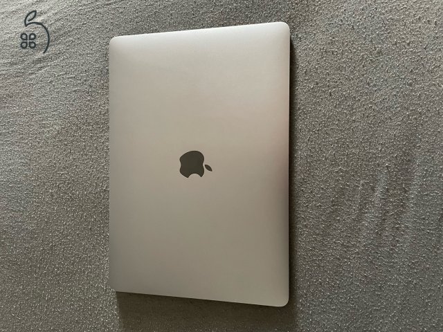  Apple MacBook Air 13
