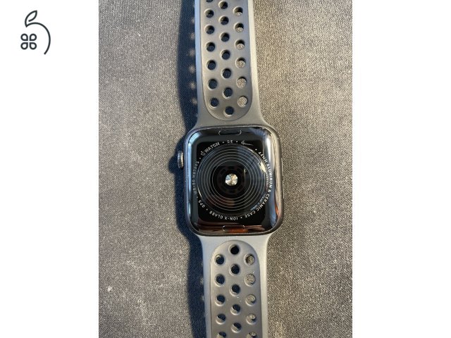 Apple watch SE Nike