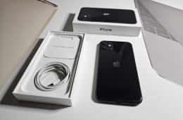 Apple iPhone 11 64Gb fekete Kártyafüggetlen
