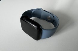 Apple Watch Series 7 GPS 45mm (palakék sportszíj)