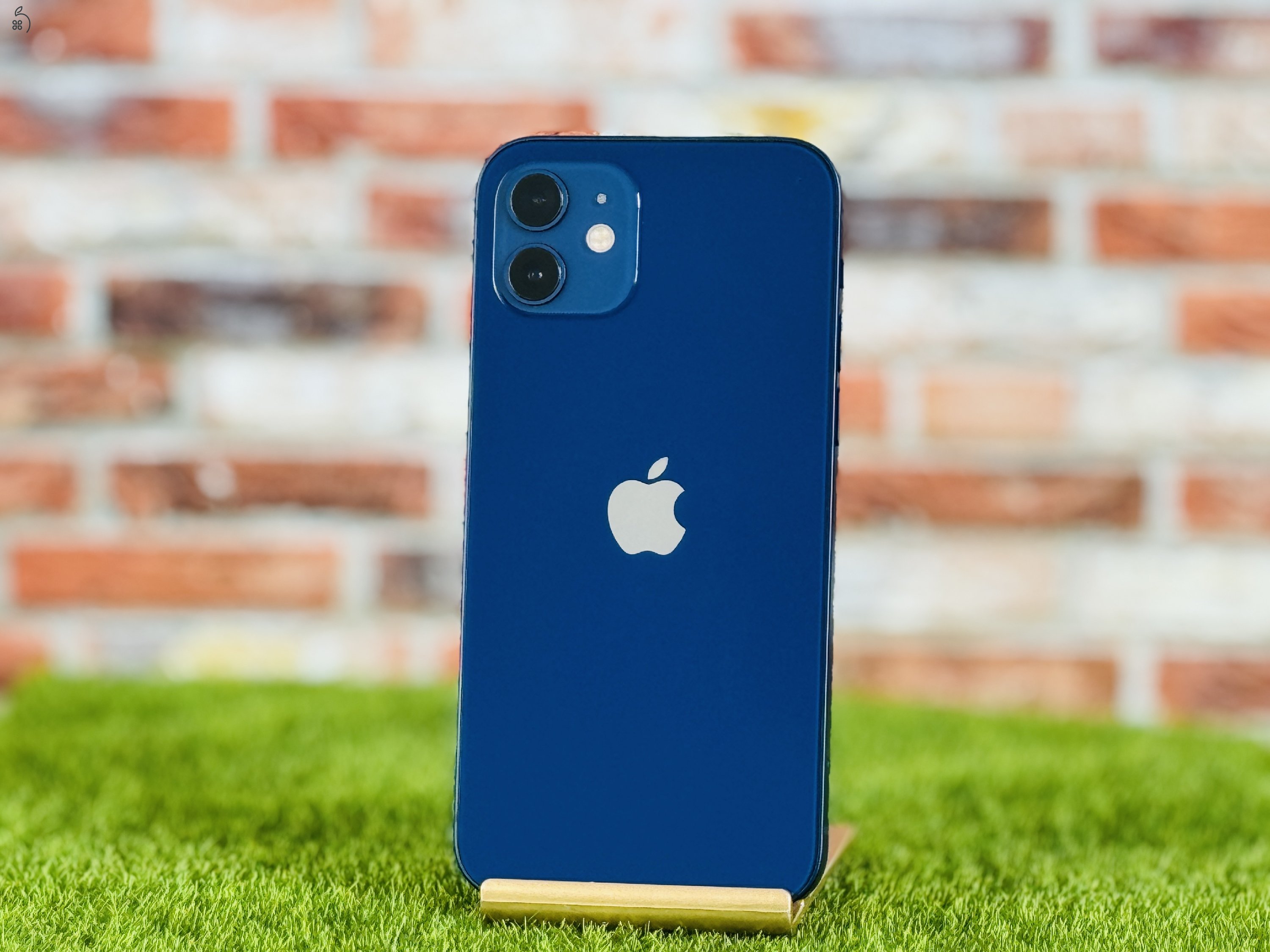 Eladó iPhone 12 64 GB Blue szép állapotú - 12 HÓ GARANCIA - 7624