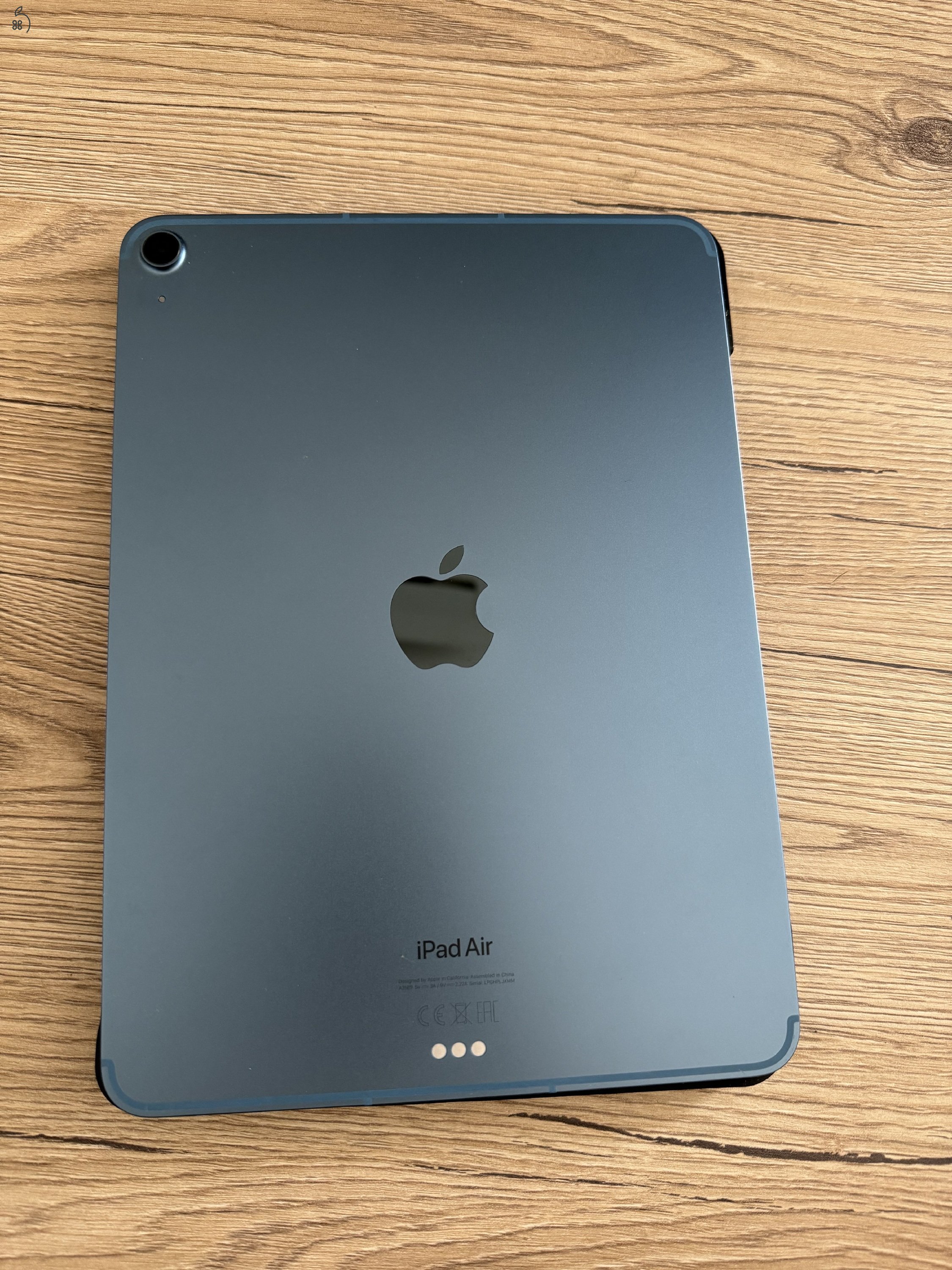 Apple iPad Air 5th Gen Wi-Fi + Cellular - 64 GB - Kék + Apple Pencil