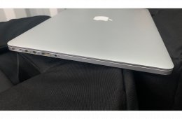 Macbook Pro 15” Retina  256 SSD a képen látható állapotban  