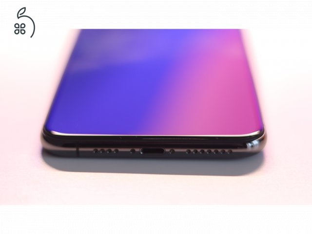 iPhone Xs Max 64GB Space Gray