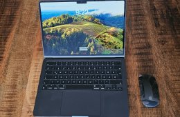 MacBook Air M2 - 512GB / 16GB RAM - Éjfekete