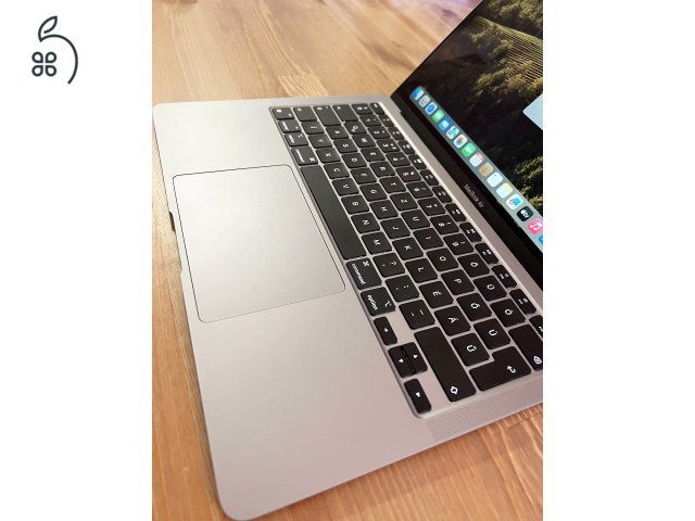 MacBook Air (Retina, 13