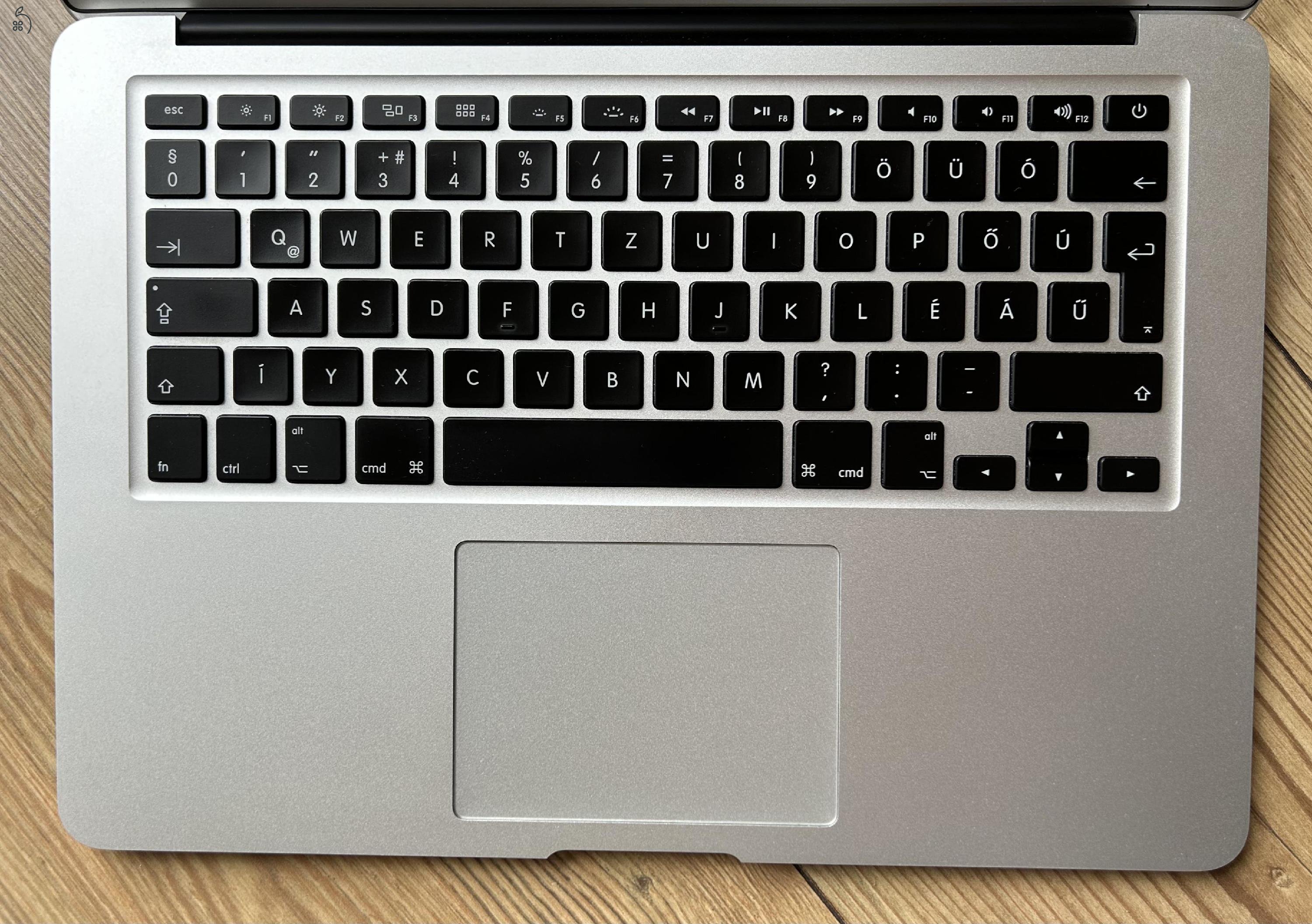 MacBook Air 2017 | 13-inch | 8 GB | 128 SSD