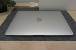 Apple Retina Macbook Air 13 M1 - 2020 - Használt, karcmentes