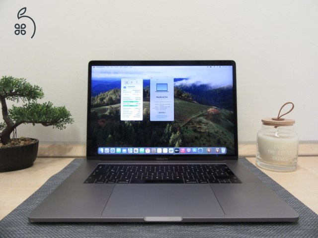  Apple Retina Macbook Pro 15 - 2019 - Használt, megkímélt 