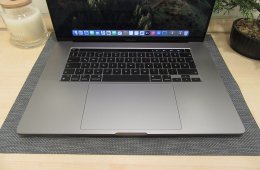 Apple Retina Macbook Pro 16 - 2019 - Haszált, karcmemtes