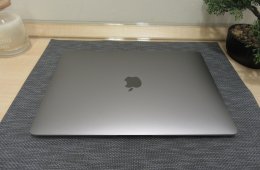 Apple Retina Macbook Air 13 - 2019 - Használt, megkímélt 