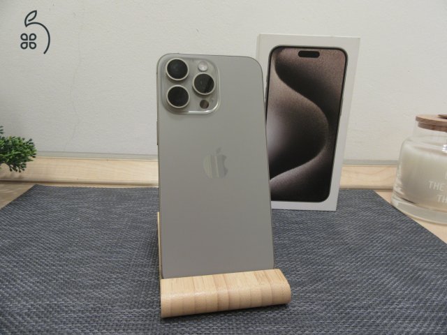 Apple iPhone 15 Pro Max - Natural Titanium - Használt, karcmentes