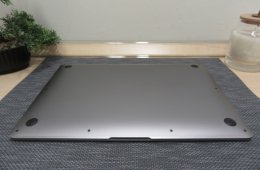 Apple Retina Macbook Air 13 - 2020 - Használt, megkímélt állapot