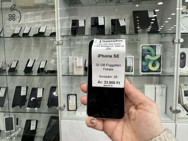 iPhone se 32gb független fekete akku 87% garanciával (26) iszerelés.hu