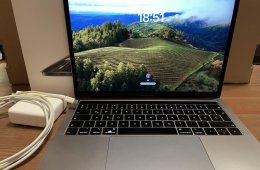 Macbook Pro 13-inch, 2018, TOUCHBAR, 16GB memória, 2,3Ghz 4magos Intel Core i5